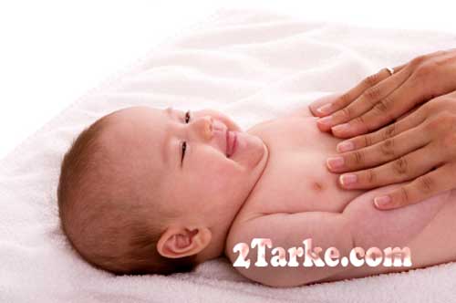 آموزش ماساژ بدن نوزاد همراه با عكس چگونه بدن فرزند خود را ماساژ بدهيم ؟ دانلود عكس هاي آموزش ماساژ بدن