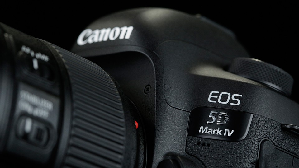 canon-5d-mark-iv-mark-iv-dust-and-water-resistant-magnesium-alloy-body