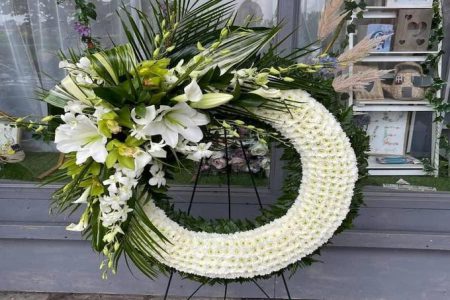 گل مناسب برای مراسم عزاداری، سالگرد و ترحیم