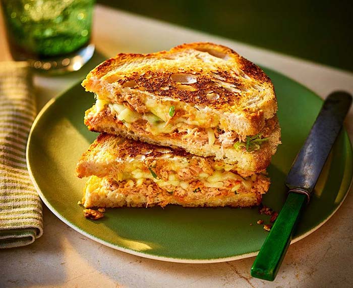 اسنک پیتزایی با قارچ و فلفل دلمهای