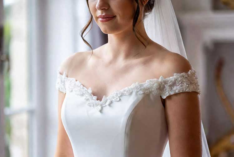 استفاده از دانتل و تزیینات حجیم در بالاتنه