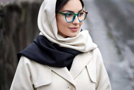 ست مانتو کرم: با چه کفش، شال، کیف و روسی ست میشه؟