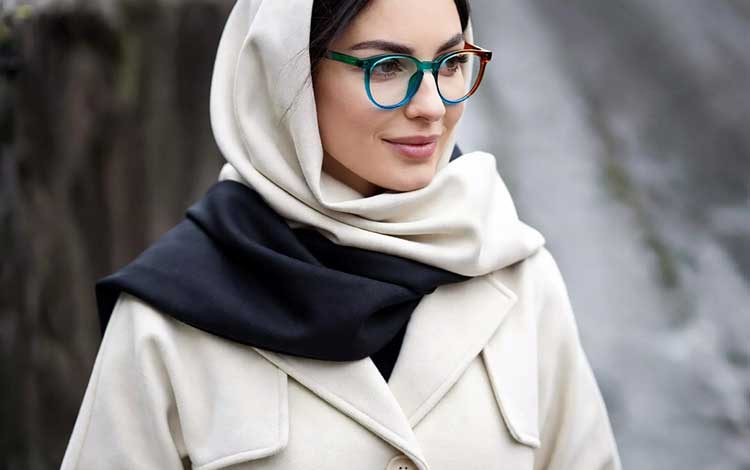 استایل ست مانتو کرم: با چه کفش، شال، کیف و روسی ست میشه؟