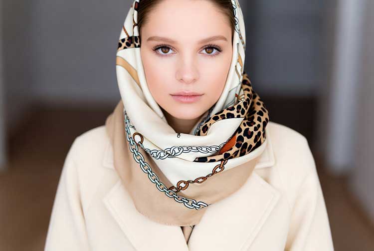 استایل استایل با کت کرم