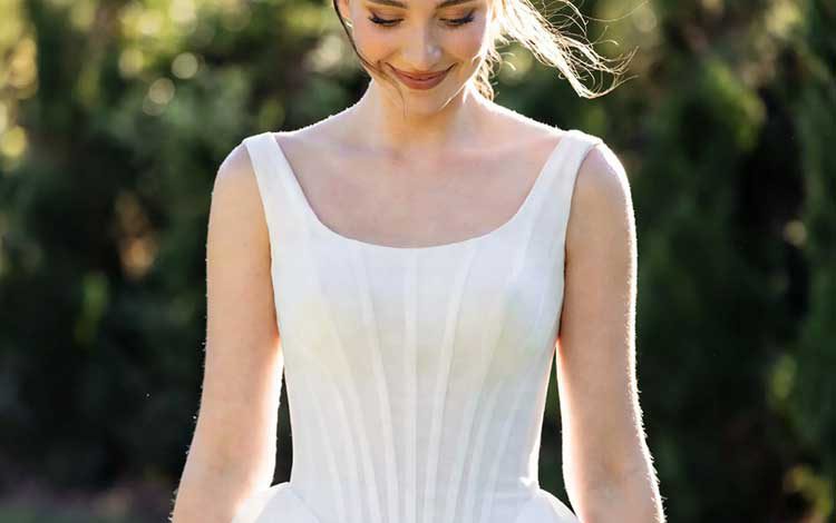 لباس عروس مناسب برای بالاتنه بزرگ: 7 بهترین مدل و رنگ زیبا